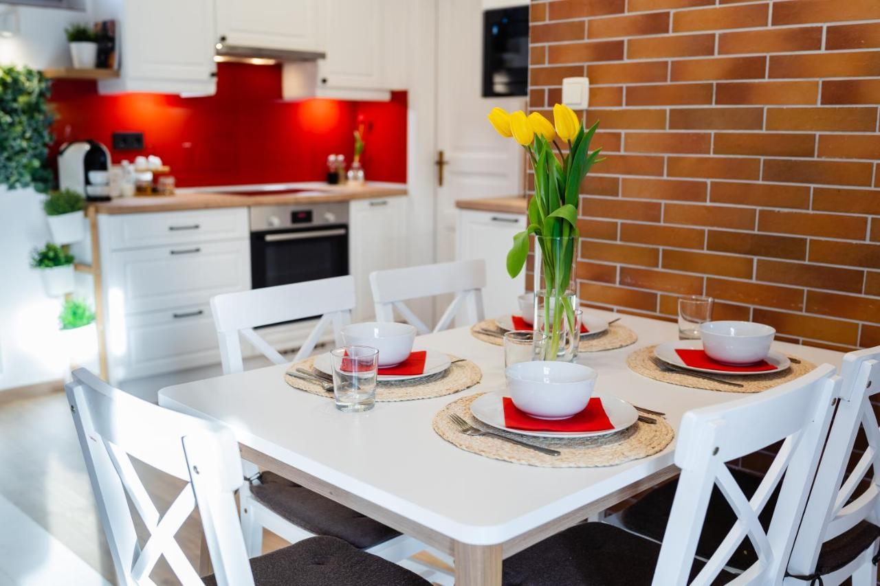Sara-Lux Apartman Nyarliget Eksteriør billede